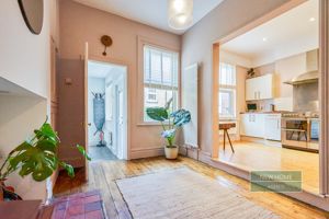 Photo 29- click for photo gallery